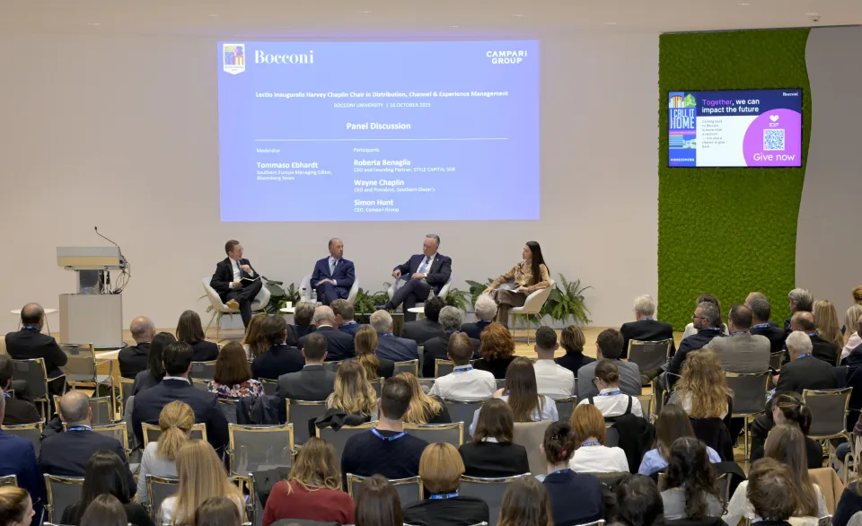 campari harvey chaplin chair