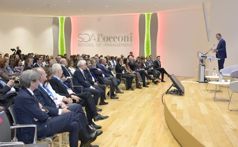 campari harvey chaplin chair