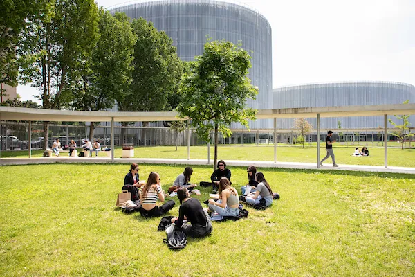 students in Bocconi park